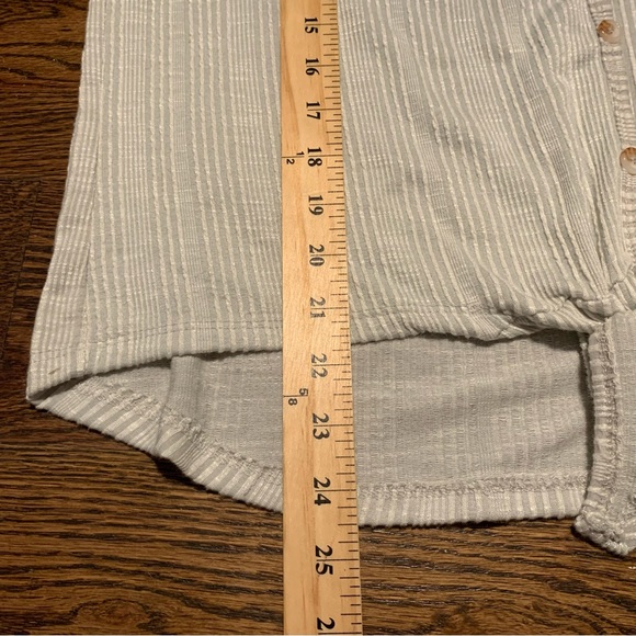 French Laundry Tie Front Short Flutter Sleeve Top Large White - Picture 2 of 6